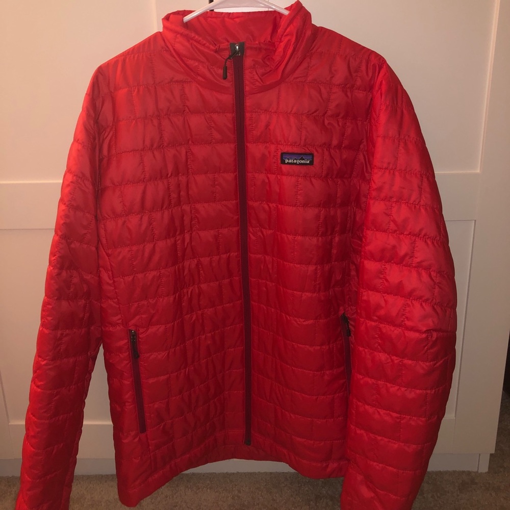 Patagonia men’s large nano puff jacket